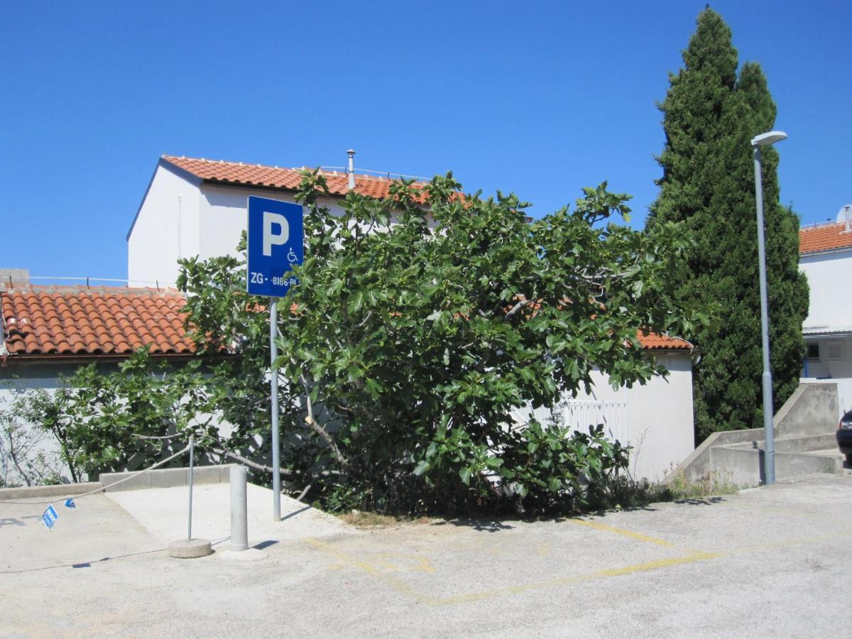 Appartamento Apartman Zaglav Martinšćica Esterno foto