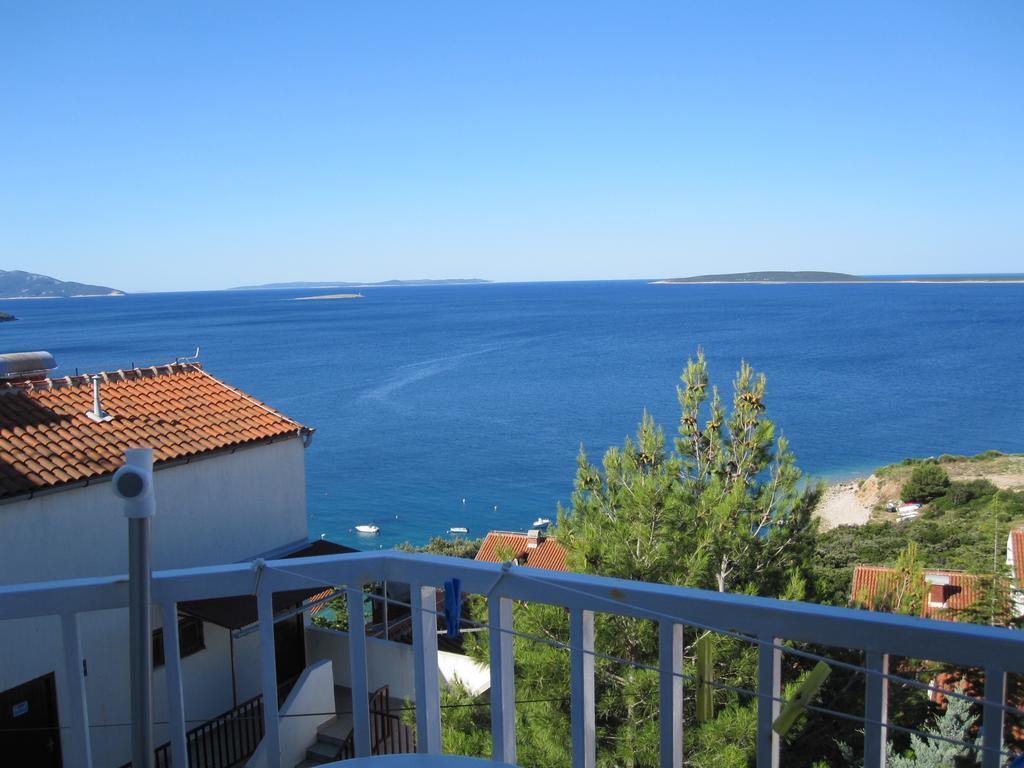 Appartamento Apartman Zaglav Martinšćica Esterno foto